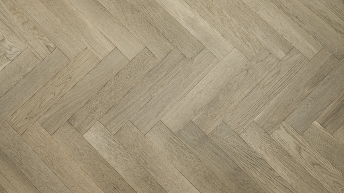Lunar Glow (Moonlight) American White Oak Herringbone 5″ engineered hardwood
