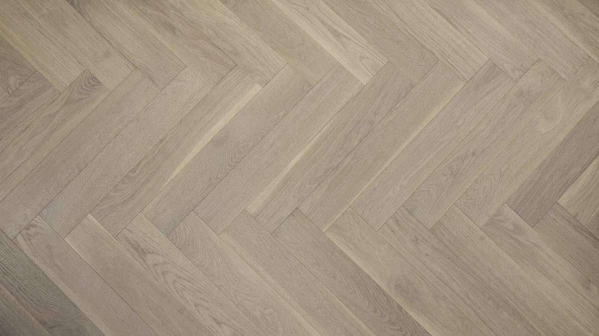 Barewood (Naked Oak) American White Oak Herringbone 5″ engineered hardwood