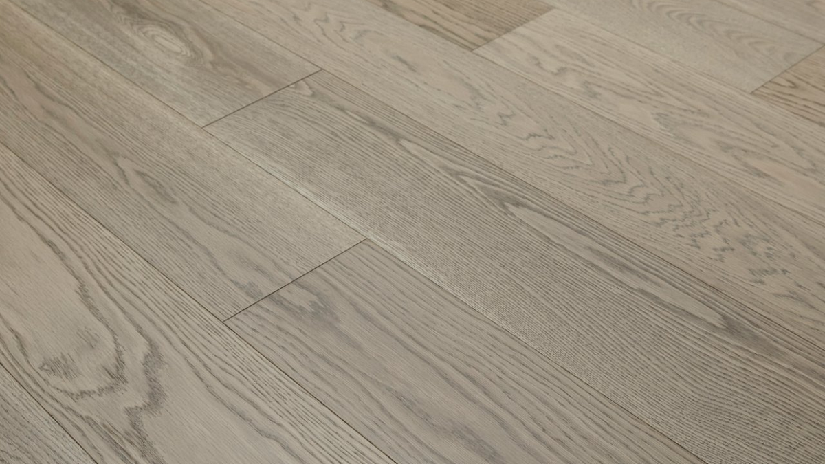 Toffee Crunch American White Oak engineered hardwood flooring view 3